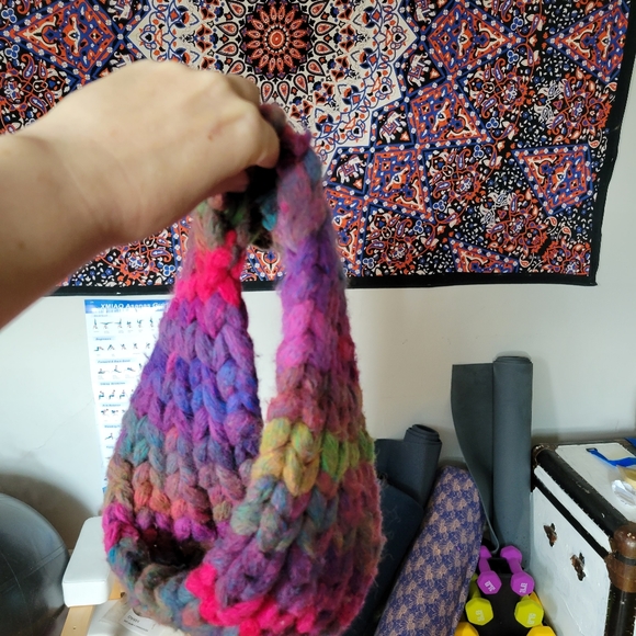 Handknit infinity scarf - Picture 3 of 4